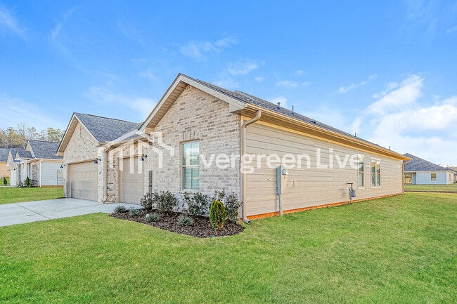 Photo - 104 Chain Bridge Circle