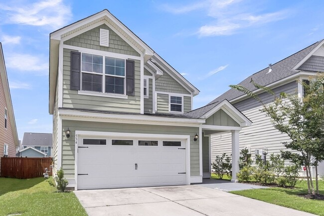 Photo - Fully Furnished 3 Bedroom, 2.5 Bathroom Ho...