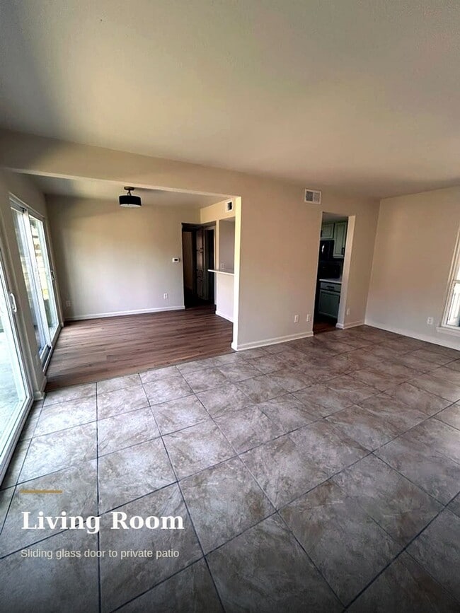 Photo - 2124 Burton Dr Unit 102