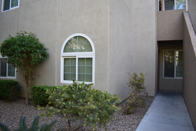 Entrada - 3145 E Flamingo Rd Unidad 1017