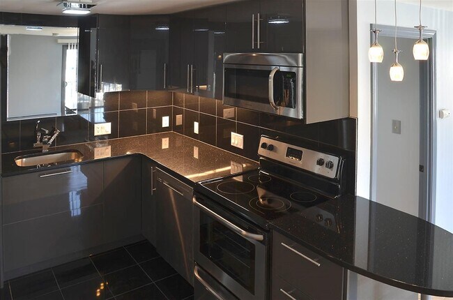 Photo - 60 Spring St Unit 3