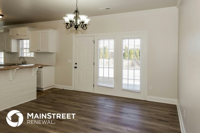 Photo - 115 Chapel Creek Dr