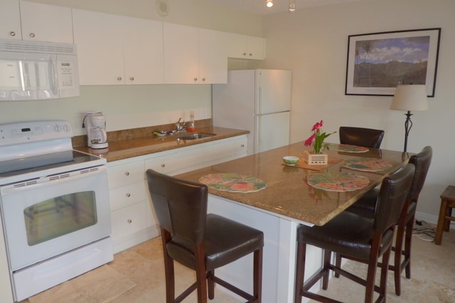 kitchen island, all appliances - 201 Ohua Ave Unit T1 # 1207