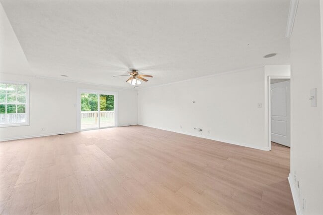 Photo - 3129 Twelve Oaks Blvd