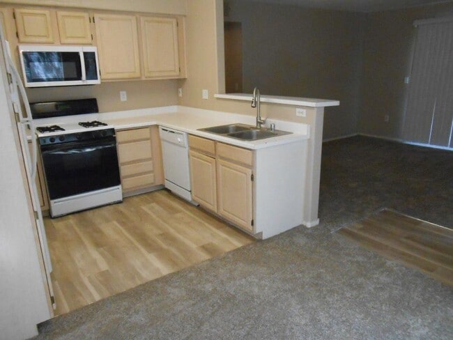 Photo - Spacious 2 Bedroom Condo in Gated Community