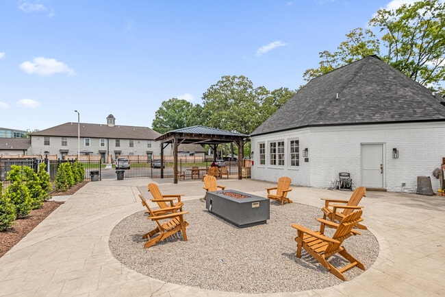 Fairfax Manor Townhomes