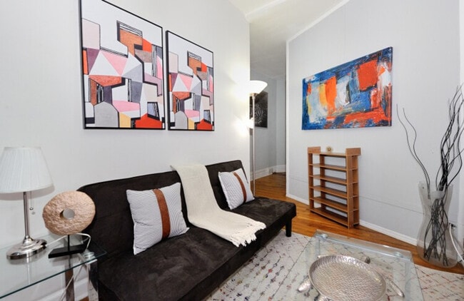 Photo - 440 W 45th St Unit ID1323913P