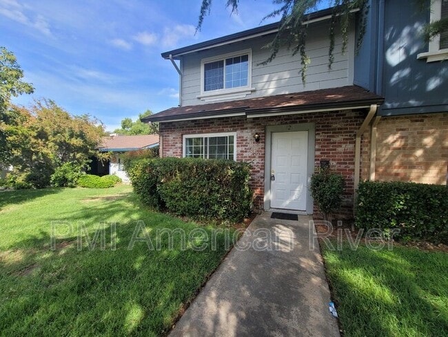 Building Photo - 5125 Gibbons Dr