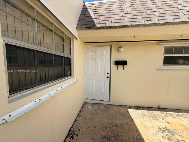 Photo - 11332 SW 169th St Townhome