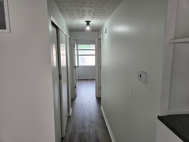 Photo - 2490 Burgandy Ln Unit 2490
