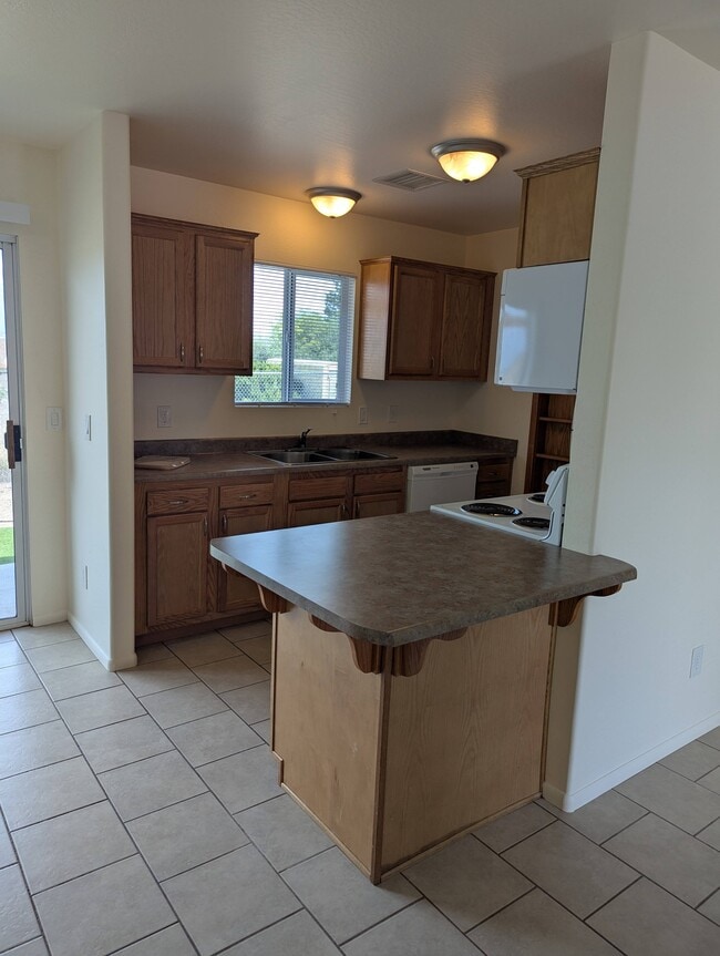 Photo - 354 W Hollamon St Unit A