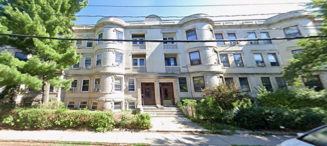 Building Photo - 37 Dwight St Unit 2
