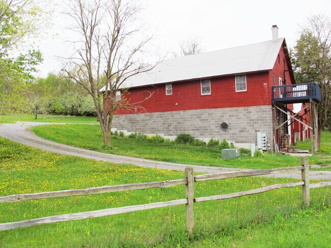 Photo - 130 US-4 Unit Apt 2