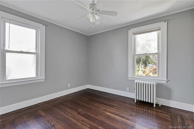 Photo - 107 Davis st