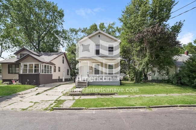 Photo - 210 E Maywood Ave