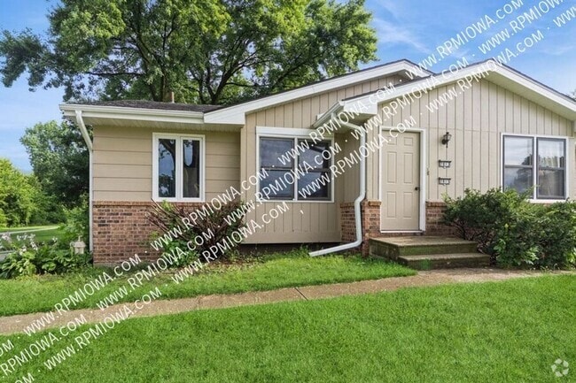 Building Photo - 7815 Iltis Dr Unit 7815 Rental
