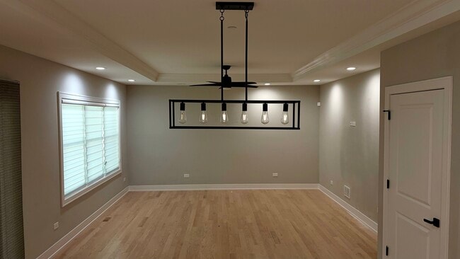 Photo - 411 W Pierce Rd