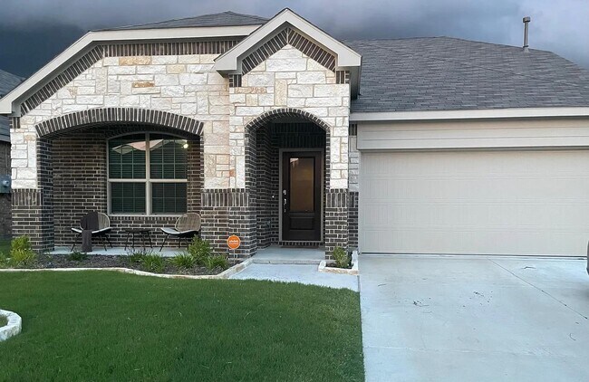 Photo - 2130 Clarion Dr