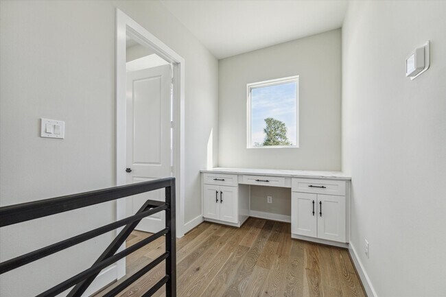 Building Photo - 5817 Mansfield Heights Ln