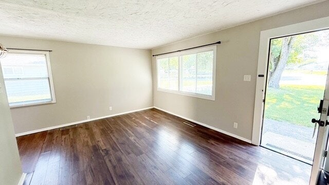Photo - NORTH EAST SIDE 3 BEDROOM HOME AVAILABLE NOW!