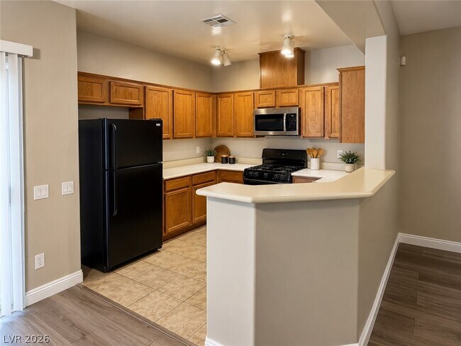 6868 Sky Pointe Dr Unit 2006