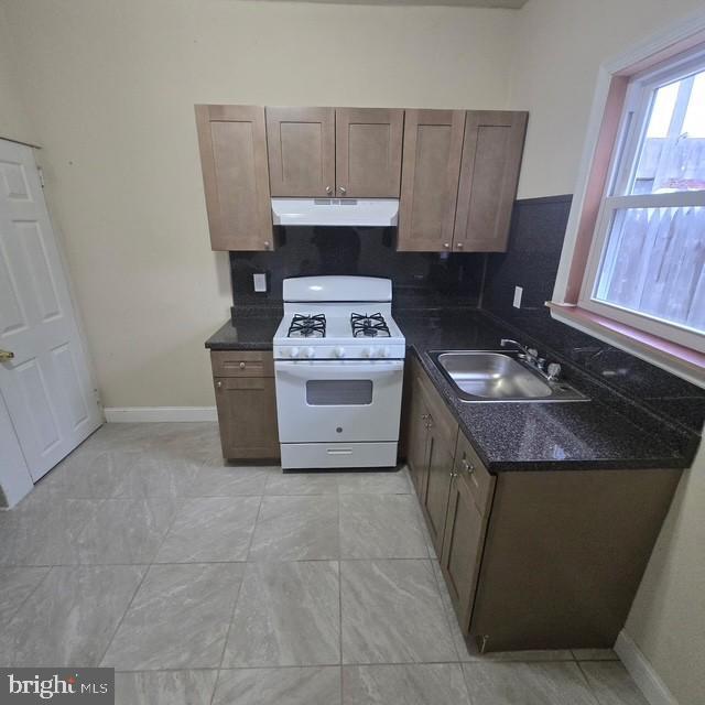 Photo - 3030 Martha St