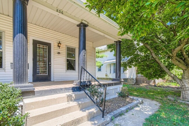 Photo - 236 E Moler St