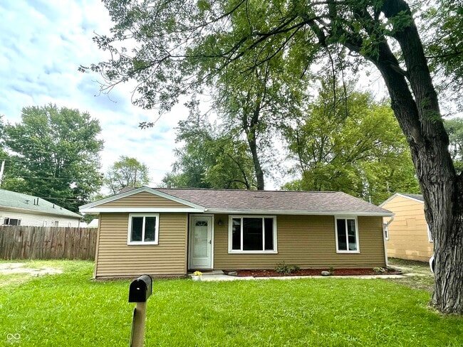 Building Photo - 1704 S Lindell Dr
