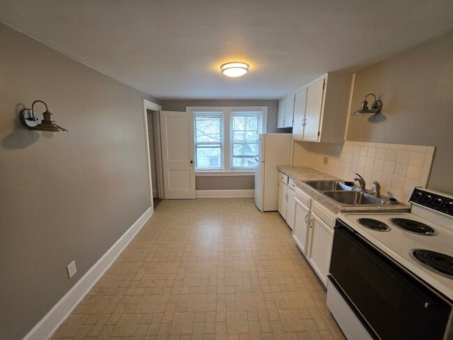 Photo - 1820 Malasia Rd Unit 2