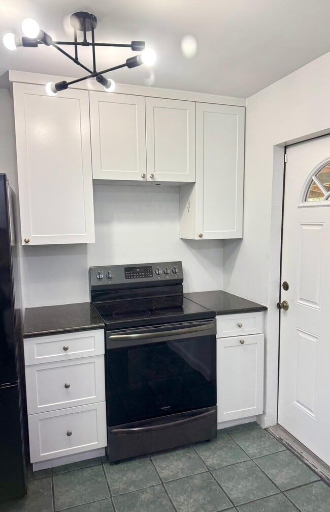 Photo - 3941 Tuskegee Dr