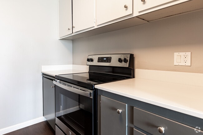 2HAB,1BA-850 ft²