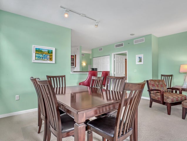 Photo - 700 E Boynton Beach Blvd