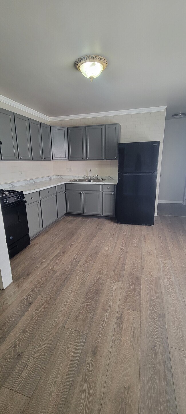 Photo - 22230 Latonia Ln