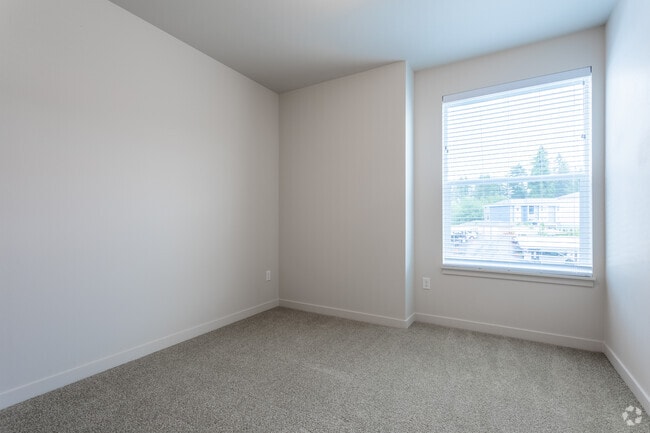 2BR, 1BA - 1,034 SF