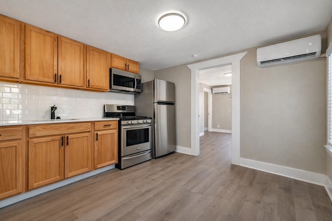 Photo - 1218 S 15th Dr Unit 2