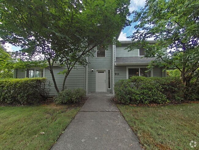 Building Photo - House ~ Centrally Located ~ Pet Friendly Unit 911 NW Anjni Cir