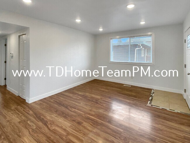 Photo - Charming 3-Bed Home with Granite Counterto...