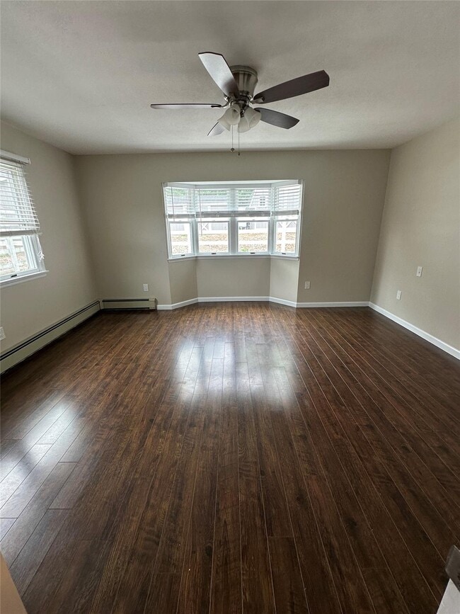 Photo - 1566 Roosevelt Ave Apartment