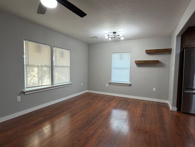 306 G St
