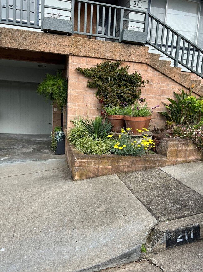 Beautifully remodeled studio downtown PG Rental House Rental in