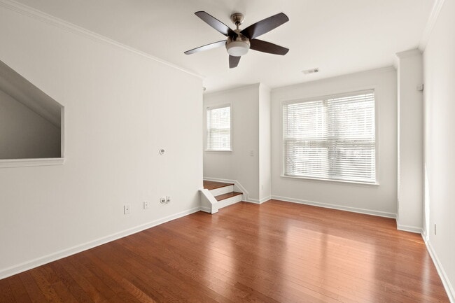 Photo - 380 Grant Cir SE