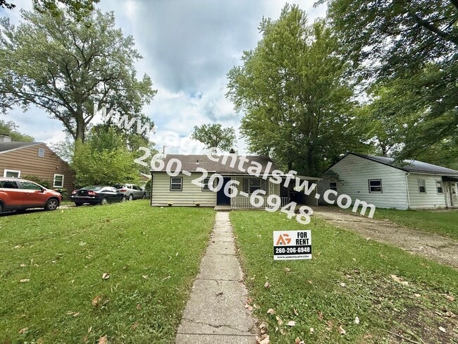 Building Photo - 3 Bedroom House-  Section 8 OK!
