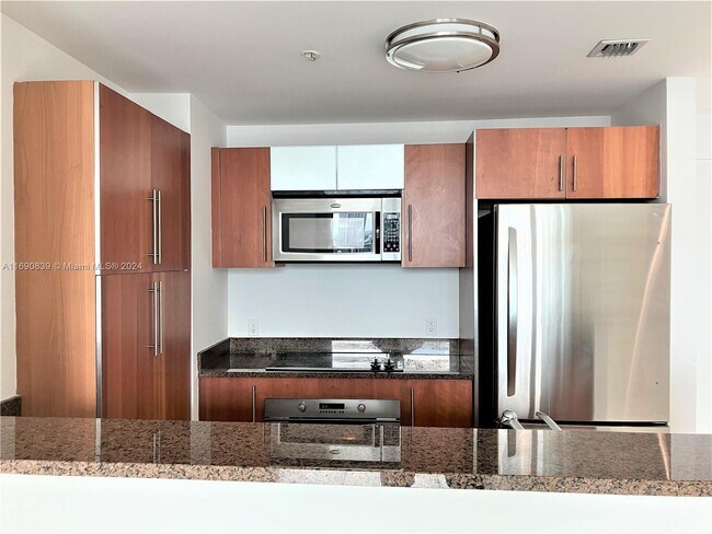 Photo - 300 S Biscayne Blvd Condo Unit T-3005