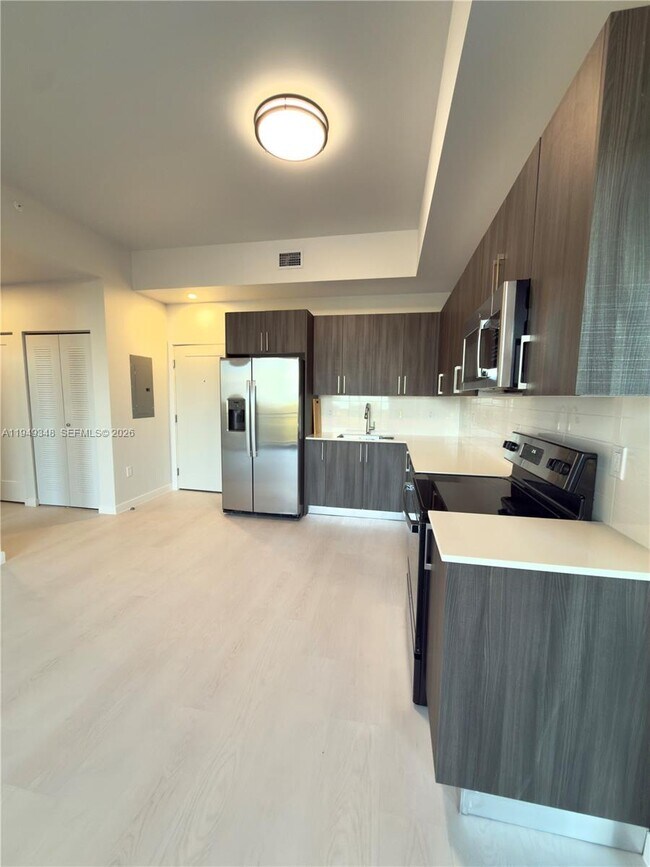 Photo - 18300 SW 98th Ave Unit 411