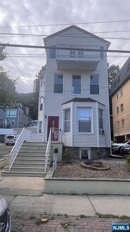 Building Photo - 82 Edgewater Pl Unit 1