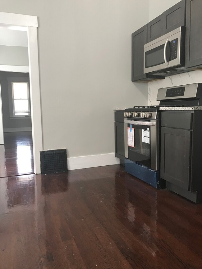 Photo - 211-211 Blake St Unidad 1st