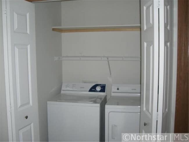 Photo - 4818 Education Dr N