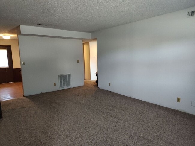 522 Boxwood Dr Unit 2