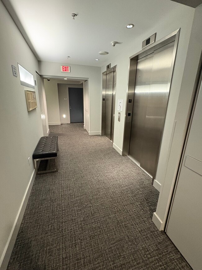 4th Floor Lobby - 1111 Locust St Unit 4D