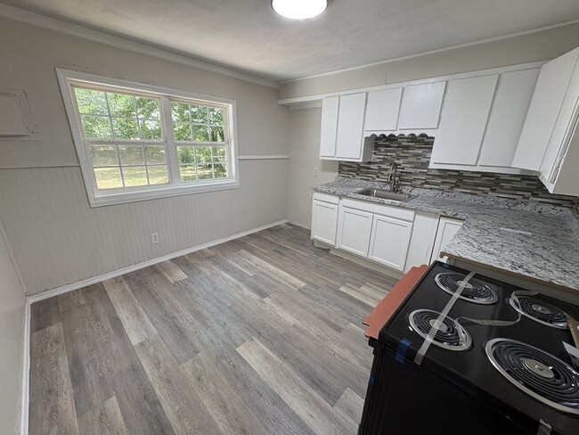 Photo - 4647 N Hartford Ave